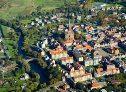 Celem Konkursu jest uzyskanie najlepszej pod względem funkcjonalno–użytkowym, przestrzennym i architektonicznym koncepcji zagospodarowania terenu Rynku w Trzebiatowie