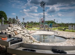 Park 12C to plenerowa, edukacyjno-rekreacyjna wystawa znajdująca się w części kompleksu Sztolni Królowa Luiza w Zabrzu. Obiekt został zaprojektowany przez Pawła oraz Annę Rygiel z pracowni NOVÁK-RYGIEL.