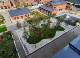 Ogrody Anny to nowoczesna przestrzeń miejska, powstała na terenie dawnych zakładów włókienniczych Karola Scheiblera w Łodzi. Stały się one integralną częścią projektu Fuzja Łódź, większego przedsięwzięcia rewitalizacyjnego. Architekci z pracowni Medusa Group, którzy stworzyli otwarte miejsce sprzyjające integracji mieszkańców. Przestrzeń swoją nazwę otrzymała na cześć żony Karola Scheiblera i pasjonatki ogrodnictwa - Anny.