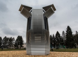 Smog Free Project Poland, autorstwa holenderskiego artysty i innowatora, Daana Roosegaarde’a, został uroczyście otwarty w Parku Jordana w Krakowie.