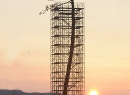 W dwa lata po tragicznym w skutkach tsunami, które nawiedziło w 2011 roku północno-wschodnią Japonię powstał niecodzienny pomnik.