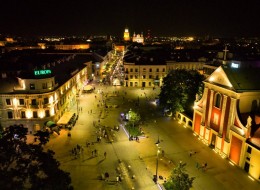 Projekt zagospodarowania placu Litewskiego oraz przebudowy istniejącego deptaka w Lublinie to jedna z realizacji publicznych, nominowanych do nagrody Towarzystwa Urbanistów Polskich. Oddana w 2017 roku przestrzeń ścisłego Śródmieścia tworzy teraz salon miasta, wyposażony w małą architekturę oraz nowe place zabaw.