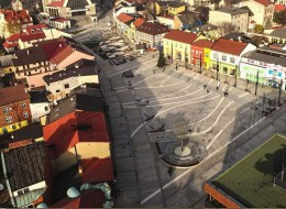 Taki tytuł zyskał odrestaurowany rynek w Jaworznie. Na drodze internetowego głosowania mieszkańcy złożyli ponad 12 tysięcy głosów wybierając z pośród 45 zgłoszonych projektów. W propozycjach znalazły się między innymi skwery, place, nowe ścieżki i zagospodarowane przestrzenie, przebudowy budynków. 