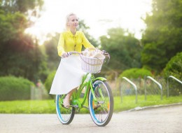 Statystyki wskazują, że coraz więcej z nas wybiera rower jako główny środek transportu. Ponad milion Polaków dojeżdża w ten sposób codziennie do pracy i szkoły. 