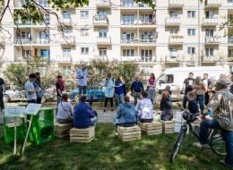 Skwer Szymanowskiego na warszawskiej Pradze nominowany został do Nagrody Architektonicznej Prezydenta Warszawy. Pomysł na zagospodarowanie przestrzeni powstał podczas konsultacji społecznych