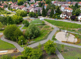 Na północy Szczecina, na obszarze między ulicami Złotowską, Rosponda i Kostrzewskiego, dobiega końca budowa Ekoparku Złotowska. 