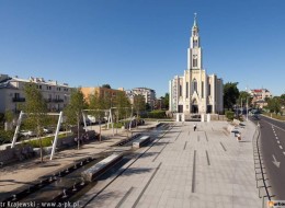Plac Szembeka został otwarty przed wydarzeniem Euro 2012 z inicjatywy Zakładu Remontów i Konserwacji Dróg. Inwestycja pochłonęła 22 mln złotych i trwała dwa lata.