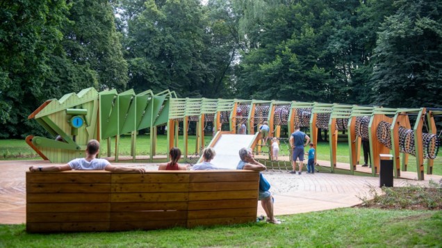 Smoczy Skwer park Decjusza