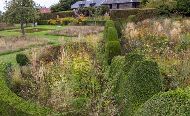 Le Jardin Plume – dziki, immersyjny ogród