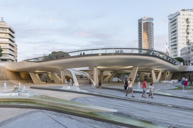 plac w Nikozji, zaha hadid architects