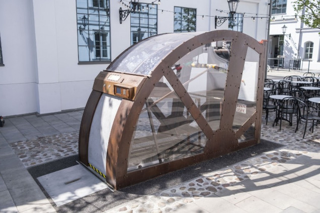 Podziemny parking rowerowy w warszawskiej Fabryce Norblina