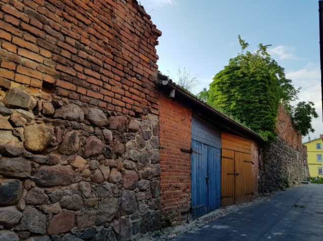 rewitalizacja mury Debrzno