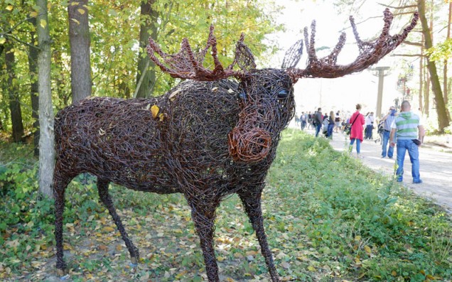 Dolina Wkry, park w pomiechówku