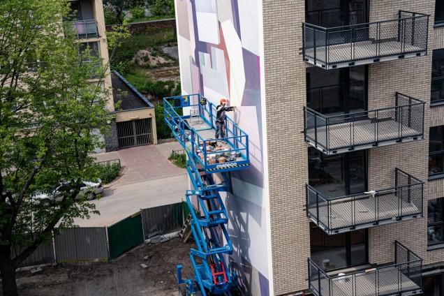 Mural na stalowej w Warszawie