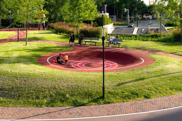Nowy park miejski Bogaardplein w Rijswiku
