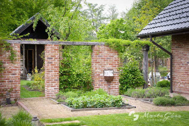 ogród w stylu angielskim w Zielonkach