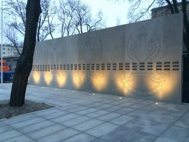 pomnik żołnierzy w Warszawie 