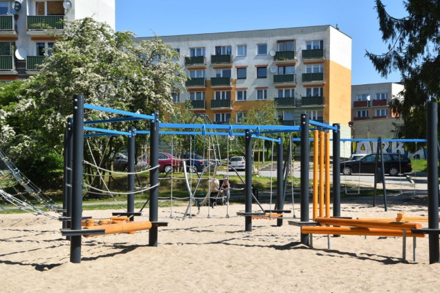 park w kościerzynie przy ul. 8 marca, plac zabaw