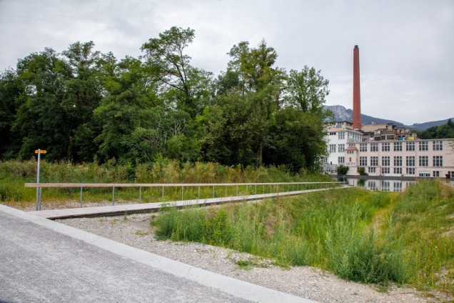 park w miejscu dawnych terenów przemysłowych w Szwajcarii