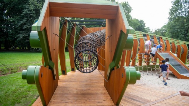 Smoczy Skwer park Decjusza