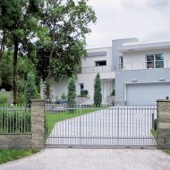 polsbruk, antara, architektura krajorbazu, zagospodarowanie przestrzeni, ogrodzenie, brama, murek