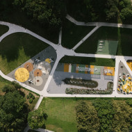 Plac zabaw Kovo 11 Park w Kownie