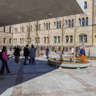 Plac przed Centrum Kultury Zamek w Poznaniu