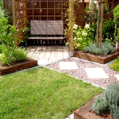 Pergola z ławeczką