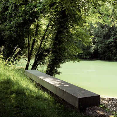 Ławka nad wodą