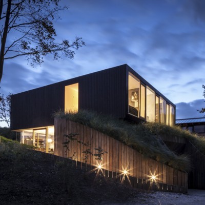 Villa V