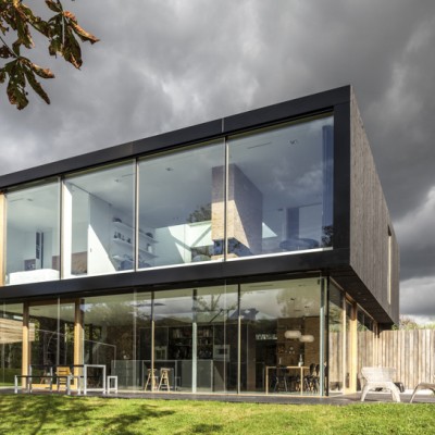 Villa V