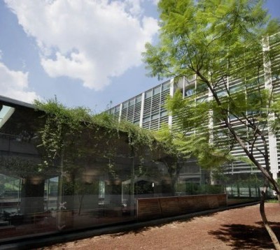 Biblioteka i ogród botaniczny