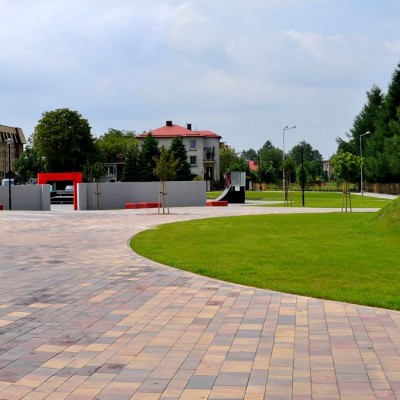 Projektanci: architekt krajobrazu Jakub Botwina, architekt Stanisław Botwina